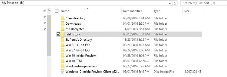 File History doesn't even try to backup anything-files-backup.......-file-history-folder.jpg
