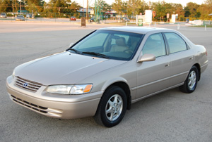 What are you driving at the moment?-1998-toyota-camry-le.jpg