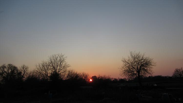 Last One To Post Wins [205]-spring-equinox-sunset-wallpaper-2022.jpg