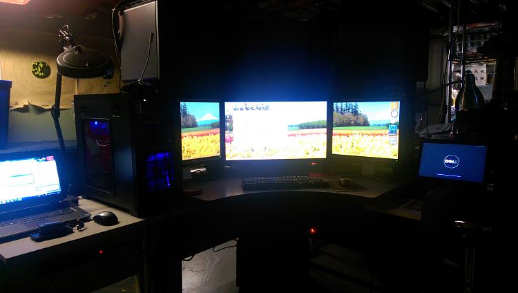 Show us your desk!-imag00261.jpg