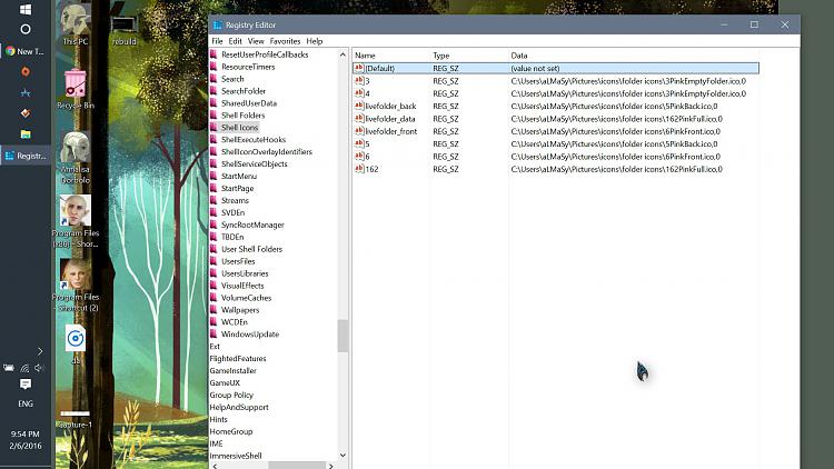 Changing icons of default live folders with thumbnail-regedit.jpg
