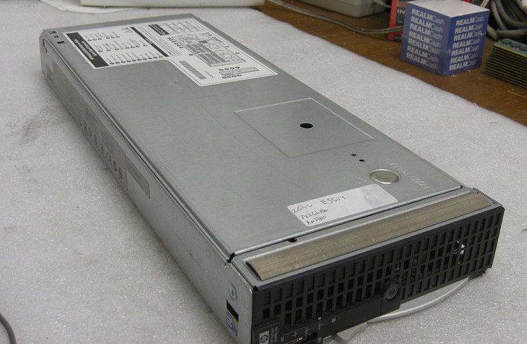 Rescued Blade server from the Tip - how do I attach HDD's-snapshot2.png