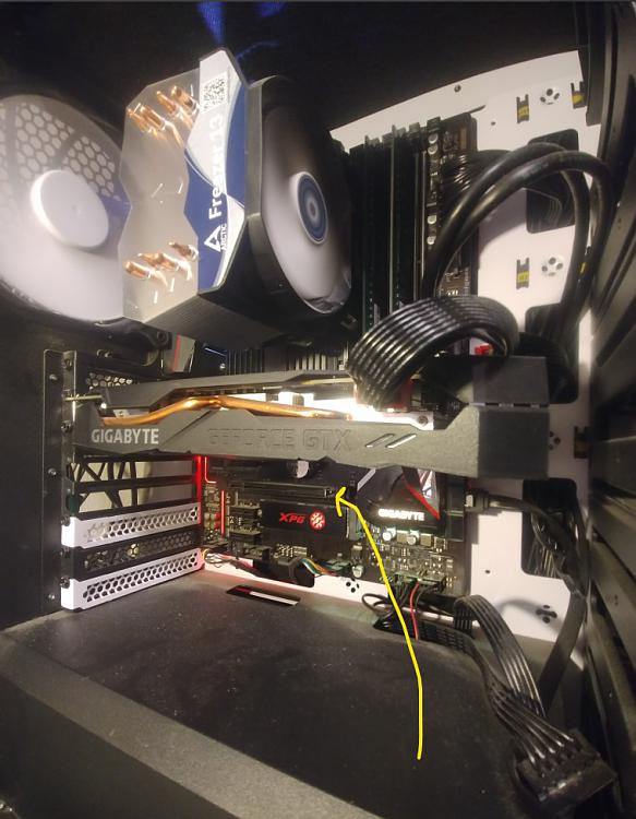 My unusual setup fails: 2 different NVMe system drives-c.jpg
