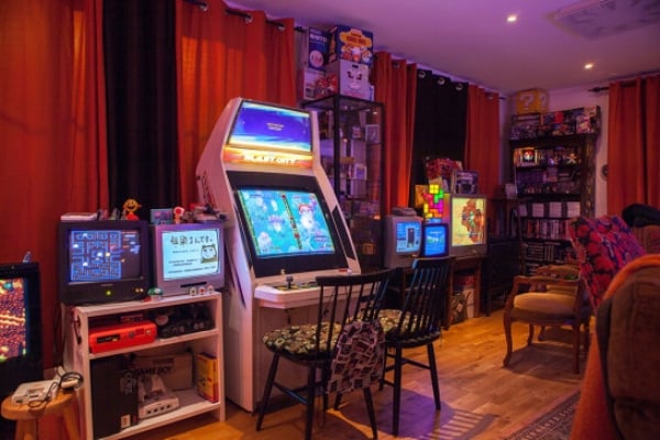 This retro game room is something out of a dream-retro-game-room-something-out-dream-22-photos-7.jpg