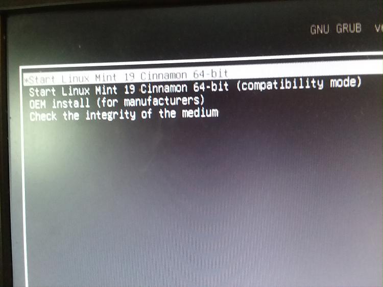 Windows 10 Won't Boot UP: Just Loads A Black Grub Screen with a &gt;-20180916_130038.jpg