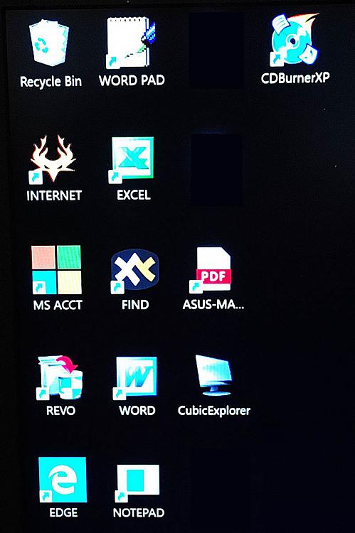 W10 program icons disappear from desktop on re-boot-after.jpg