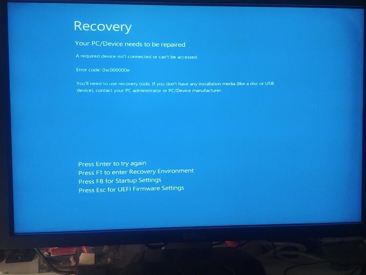 Boot thing- i cannot run windows anymore, after conneted another SSD-.jpg