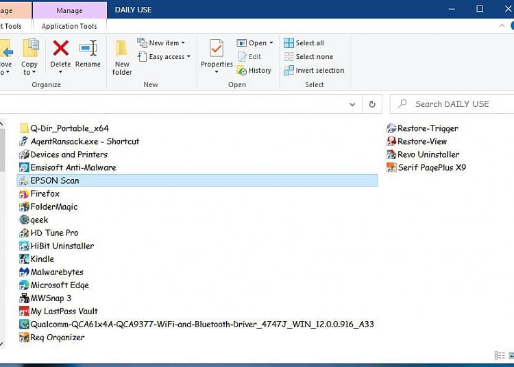 Items show up on desktop but don't show if I open them thru Explorer-folder-screenshot-opened-desktop.jpg
