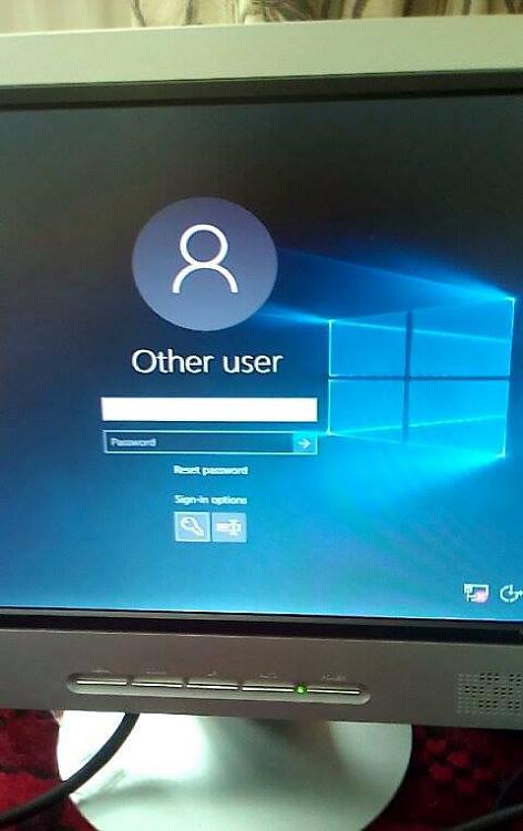 Windows 10 &quot;Reset P &quot;failure. Log in screen w/no users-other-user.jpg