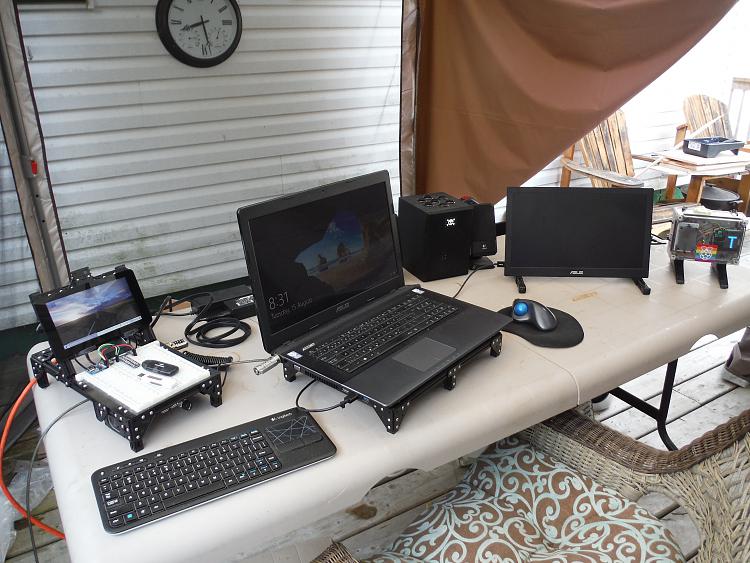 Show off your computer setup-dscf0886m.jpg