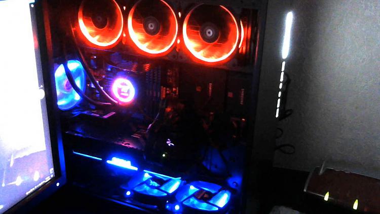 Show off your PC!-win_20171125_16_24_15_pro.jpg