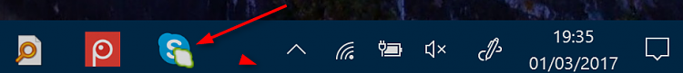 Skype starts with boot-taskbar.png