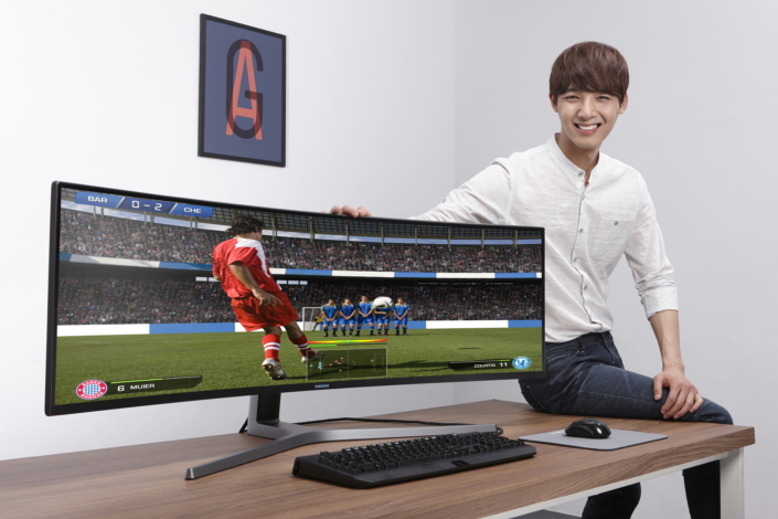 IFA 2017: Samsung Debuts Three New Professional Monitors-samsung_chg90.jpg