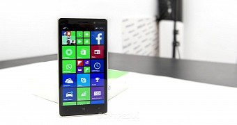 -microsoft-s-ceo-explains-how-company-sees-future-windows-phone.jpg