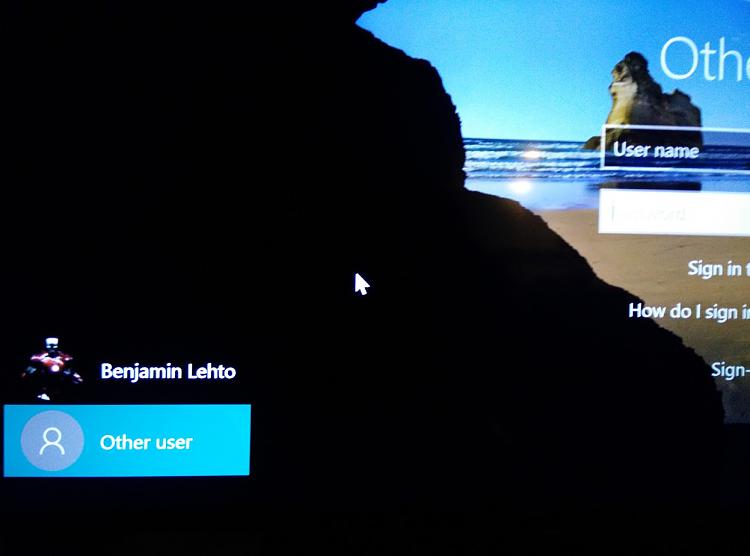 Two user options in login screen, need to remove one?-img_20161105_235916.jpg