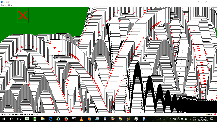 Windows 10 Solitaire vs. Windows XP Solitaire